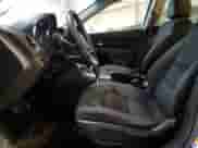 2014 Chevrolet Cruze 1LT z VIN 1G1PC5SB5E7330774, wystawiony jako Copart lot #82347395 z przebiegiem 158 368 mil mil oraz Szkoda całkowita • Salvage title. Historia ofert i sprzedaży dostępna na DreamBid. Obrazek 7.