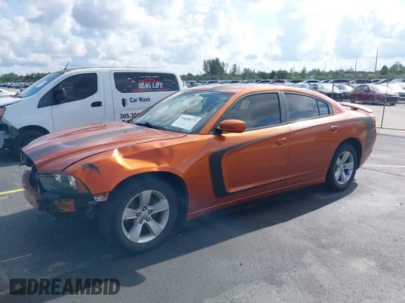 2011 Dodge Charger Rallye с VIN 2B3CL3CG4BH577810, выставлен на аукционе IAAI как лот 39498272 с пробегом 192 018 миль миль и . История ставок и продаж доступна на DreamBid. Изображение 2.