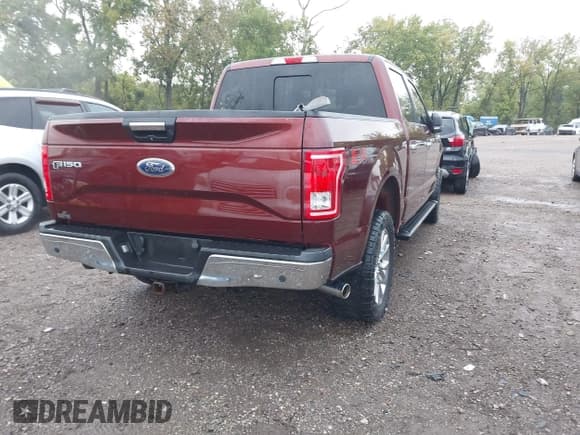 ✅ 2017 Ford F-150 XL • VIN: 1FTEW1EF4HFA65644 • Lot: 43292295. Wystawiony na IAAI z przebiegiem 112 170 mil. Bezpłatny archiwum sprzedaży aukcyjnych z USA i szczegółowy raport historii pojazdu na DreamBid. Zdjęcie 4.