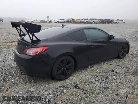 2010 Hyundai Genesis Coupe с VIN KMHHU6KH3AU026420, выставлен на аукционе Copart как лот 86652604 с пробегом 148 077 миль миль и Списание • Salvage title. История ставок и продаж доступна на DreamBid. Изображение 3.