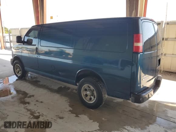 ✅ 2012 Chevrolet Express Cargo • VIN: 1GCWGFFA7C1105285 • Лот: 92467715. Опубликован ранее на Copart с пробегом 180 820 миль. Бесплатный доступ к архиву аукционных продаж из США и подробный отчёт об истории автомобиля на DreamBid. Изображение 2.