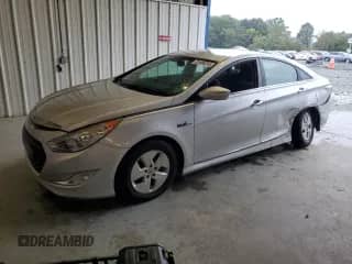 2011 Hyundai Sonata Hybrid with VIN KMHEC4A42BA000774, listed as a Copart auction lot 81800245 with 103,245 mi miles and Salvage title. Bid and sale history available at DreamBid. Image 1.