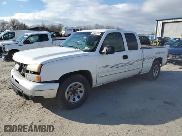 ✅ 2006 Chevrolet Silverado 1500 LT1 • VIN: 1GCEC19T16Z121074 • Лот: 47811945. Опубликован ранее на Copart с пробегом Не указан. Бесплатный доступ к архиву аукционных продаж из США и подробный отчёт об истории автомобиля на DreamBid. Изображение 1.