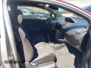 ✅ 2008 Toyota Yaris • VIN: JTDJT923385150058 • Лот: 41903241. Опубликован ранее на IAAI с пробегом 217 845 миль. Бесплатный доступ к архиву аукционных продаж из США и подробный отчёт об истории автомобиля на DreamBid. Изображение 5.