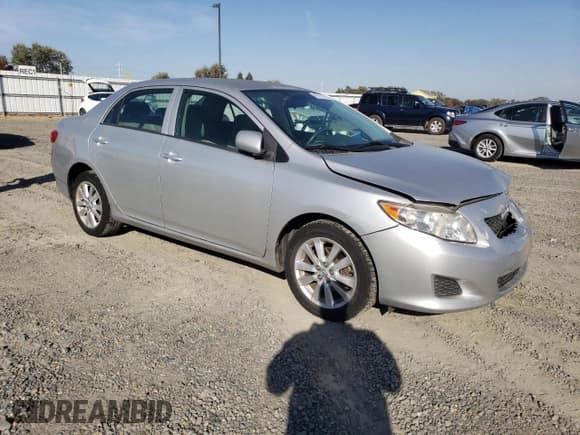 ✅ 2009 Toyota Corolla XLE • VIN: 1NXBU40E19Z052688 • Lot: 85716745. Listed on Copart with 129,553 mi. Free auction sales archive from the USA and detailed vehicle history report at DreamBid. Image 4.