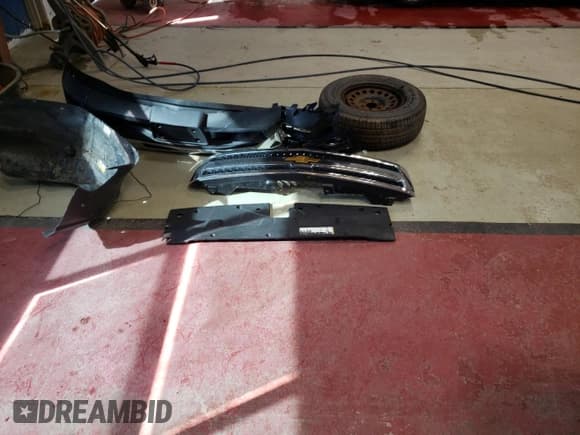 ✅ 2010 Chevrolet Silverado 1500 LT • VIN: 1GCSKSE37AZ271460 • Lot: 76096964. Listed on Copart with 56,533 mi. Free auction sales archive from the USA and detailed vehicle history report at DreamBid. Image 12.