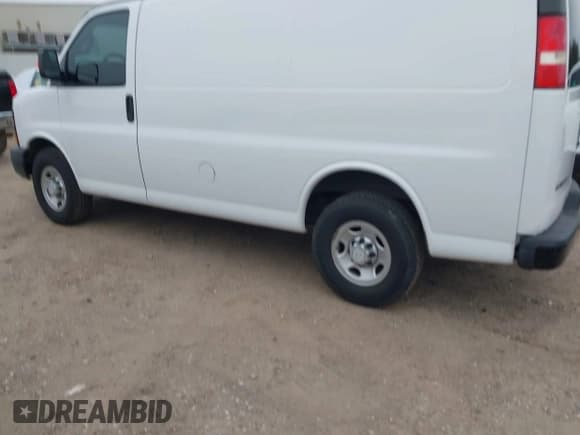 ✅ 2016 Chevrolet Express Cargo • VIN: 1GCWGAFG1G1311277 • Lot: 41526395. Listed on IAAI with 216,954 mi. Free auction sales archive from the USA and detailed vehicle history report at DreamBid. Image 14.