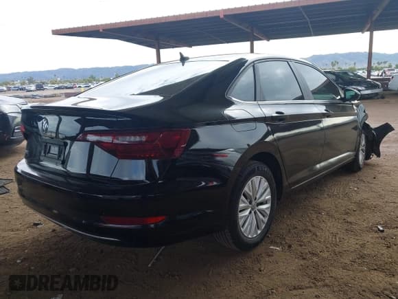 ✅ 2020 Volkswagen Jetta S • VIN: 3VWCB7BUXLM019704 • Lot: 43775013. Listed on IAAI with 115,325 mi. Free auction sales archive from the USA and detailed vehicle history report at DreamBid. Image 4.