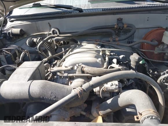 ✅ 2002 Toyota Sequoia SR5 • VIN: 5TDBT44AX2S070809 • Лот: 43394810. Опубликован ранее на IAAI с пробегом 239 685 миль. Бесплатный доступ к архиву аукционных продаж из США и подробный отчёт об истории автомобиля на DreamBid. Изображение 10.