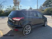 ✅ 2016 Ford Escape Titanium • VIN: 1FMCU0JX0GUA74577 • Lot: 80205944. Wystawiony na Copart z przebiegiem 104 781 mil. Bezpłatny archiwum sprzedaży aukcyjnych z USA i szczegółowy raport historii pojazdu na DreamBid. Zdjęcie 4.