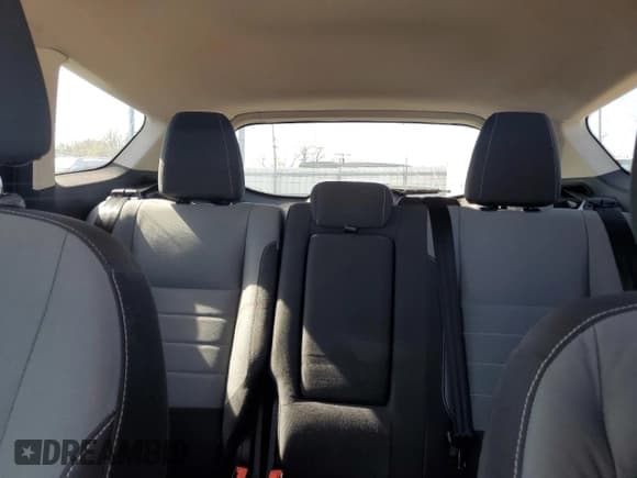 ✅ 2016 Ford Escape SE • VIN: 1FMCU9G9XGUB06383 • Лот: 54385615. Опубликован ранее на Copart с пробегом 124 402 миль. Бесплатный доступ к архиву аукционных продаж из США и подробный отчёт об истории автомобиля на DreamBid. Изображение 10.