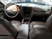 ✅ 2003 Ford Explorer • VIN: 1FMZU84K33ZB53800 • Лот: 46228105. Опубликован ранее на Copart с пробегом 185 178 миль. Бесплатный доступ к архиву аукционных продаж из США и подробный отчёт об истории автомобиля на DreamBid. Изображение 8.