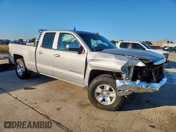 ✅ 2019 Chevrolet Silverado 1500 LT • VIN: 2GCRCPECXK1123192 • Lot: 91083685. Wystawiony na Copart z przebiegiem 164 837 mil. Bezpłatny archiwum sprzedaży aukcyjnych z USA i szczegółowy raport historii pojazdu na DreamBid. Zdjęcie 4.