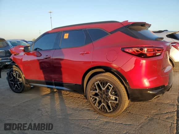 2025 Chevrolet Blazer RS z VIN 3GNKBERS0SS140928, wystawiony jako Copart lot #81860145 z przebiegiem 6 396 mil mil oraz Nie do naprawy • Non repairable. Historia ofert i sprzedaży dostępna na DreamBid. Obrazek 2.