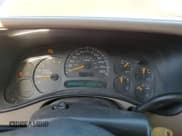 ✅ 2003 Chevrolet Suburban LT • VIN: 1GNEC16Z13J208340 • Лот: 85454934. Опубликован ранее на Copart с пробегом 303 287 миль. Бесплатный доступ к архиву аукционных продаж из США и подробный отчёт об истории автомобиля на DreamBid. Изображение 9.