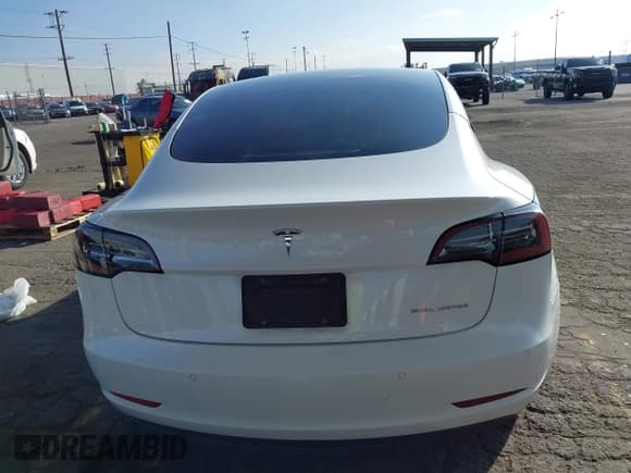 ✅ 2022 Tesla Model 3 Long Range • VIN: 5YJ3E1EB9NF183244 • Lot: 43486332. Wystawiony na IAAI z przebiegiem 104 530 mil. Bezpłatny archiwum sprzedaży aukcyjnych z USA i szczegółowy raport historii pojazdu na DreamBid. Zdjęcie 15.