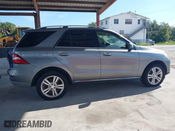 ✅ 2014 Mercedes-Benz M 350 • VIN: 4JGDA2EB6EA275759 • Lot: 40403071. Listed on IAAI with 75,095 mi. Free auction sales archive from the USA and detailed vehicle history report at DreamBid. Image 13.