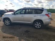 ✅ 2012 Toyota RAV4 Limited • VIN: 2T3DK4DVXCW084756 • Лот: 82643955. Опубликован ранее на Copart с пробегом 131 919 миль. Бесплатный доступ к архиву аукционных продаж из США и подробный отчёт об истории автомобиля на DreamBid. Изображение 2.