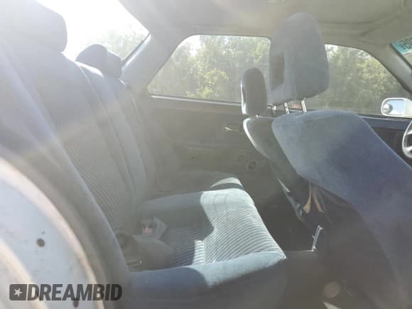 ✅ 1993 Acura Integra • VIN: JH4DB1669PS002694 • Лот: 70253795. Опубликован ранее на Copart с пробегом 78 688 миль. Бесплатный доступ к архиву аукционных продаж из США и подробный отчёт об истории автомобиля на DreamBid. Изображение 10.