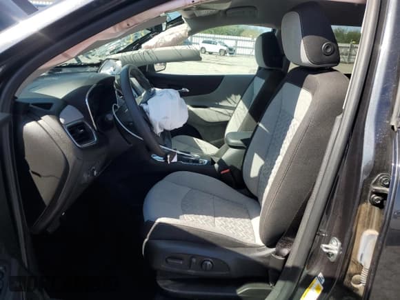 ✅ 2022 Chevrolet Equinox LS • VIN: 3GNAXHEVXNS158730 • Lot: 84274555. Listed on Copart with 28,546 mi. Free auction sales archive from the USA and detailed vehicle history report at DreamBid. Image 7.