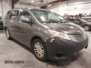 ✅ 2011 Toyota Sienna XLE • VIN: 5TDDK3DC1BS010103 • Lot: 41298618. Listed on IAAI with 304,384 mi. Free auction sales archive from the USA and detailed vehicle history report at DreamBid. Image 1.