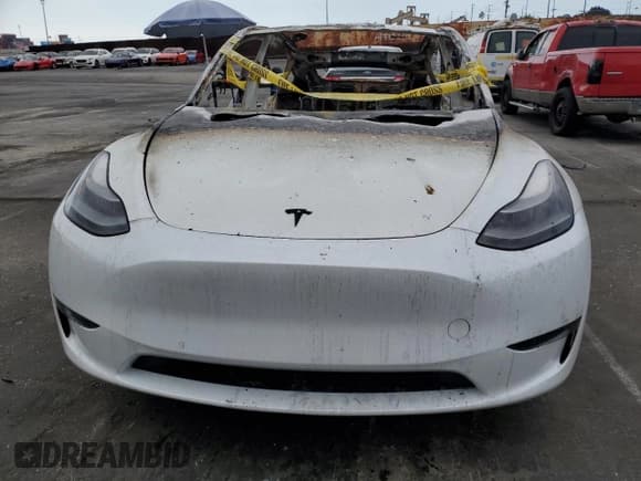 ✅ 2022 Tesla Model Y Performance • VIN: 7SAYGDEF9NF407460 • Lot: 84651275. Listed on Copart with Not provided. Free auction sales archive from the USA and detailed vehicle history report at DreamBid. Image 5.