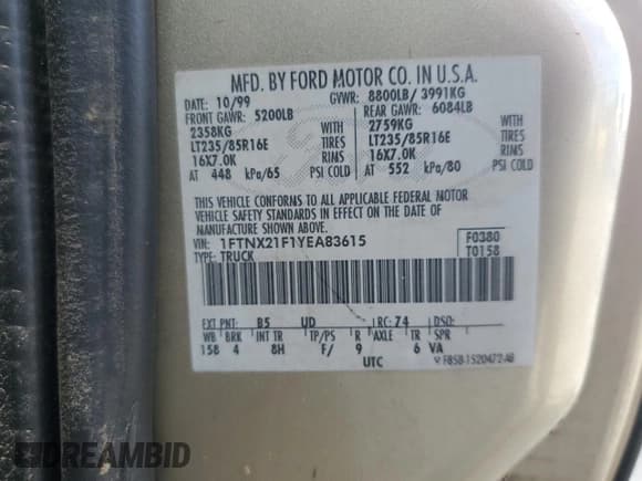 ✅ 2000 Ford F-250 XL • VIN: 1FTNX21F1YEA83615 • Lot: 49978775. Wystawiony na Copart z przebiegiem 198 382 mil. Bezpłatny archiwum sprzedaży aukcyjnych z USA i szczegółowy raport historii pojazdu na DreamBid. Zdjęcie 12.