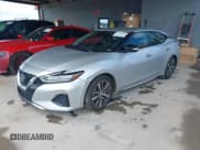 ✅ 2022 Nissan Maxima SV • VIN: 1N4AA6CV2NC504895 • Lot: 42304681. Wystawiony na IAAI z przebiegiem 35 818 mil. Bezpłatny archiwum sprzedaży aukcyjnych z USA i szczegółowy raport historii pojazdu na DreamBid. Zdjęcie 17.