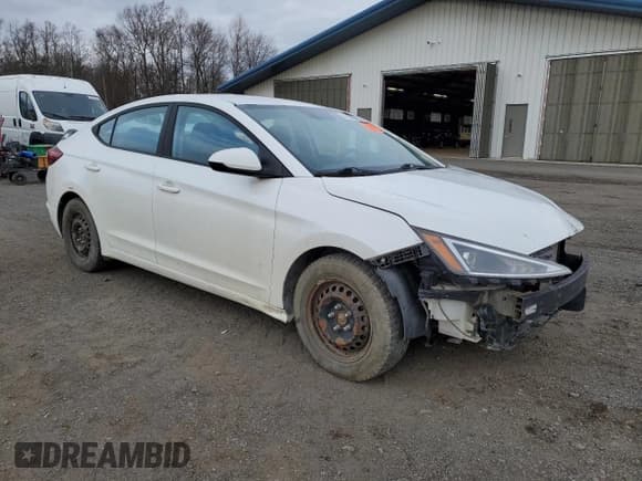 ✅ 2019 Hyundai Elantra SE • VIN: 5NPD74LF2KH433507 • Lot: 92826305. Listed on Copart with 111,627 mi. Free auction sales archive from the USA and detailed vehicle history report at DreamBid. Image 4.
