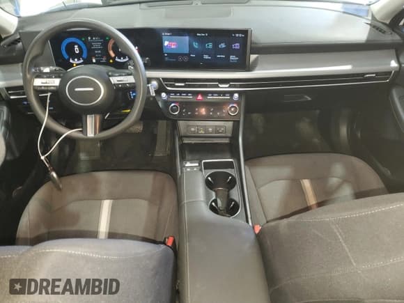 ✅ 2024 Hyundai Sonata SEL • VIN: KMHL64JAXRA390361 • Lot: 92405645. Listed on Copart with 34,844 mi. Free auction sales archive from the USA and detailed vehicle history report at DreamBid. Image 8.