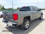 ✅ 2017 Chevrolet Silverado 1500 LT • VIN: 3GCUKREH8HG370540 • Лот: 42763496. Опубликован ранее на IAAI с пробегом 181 382 миль. Бесплатный доступ к архиву аукционных продаж из США и подробный отчёт об истории автомобиля на DreamBid. Изображение 4.