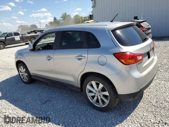 2014 Mitsubishi Outlander ES z VIN 4A4AR3AUXEE029036, wystawiony jako Copart lot #71371585 z przebiegiem 128 790 mil mil oraz Czysty tytuł • Clean title. Historia ofert i sprzedaży dostępna na DreamBid. Obrazek 2.