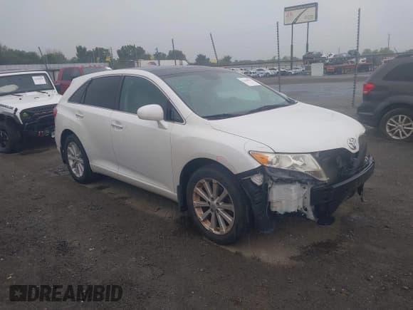 ✅ 2010 Toyota Venza • VIN: 4T3BA3BB8AU018703 • Lot: 42450911. Listed on IAAI with 129,023 mi. Free auction sales archive from the USA and detailed vehicle history report at DreamBid. Image 1.