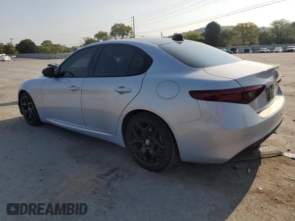 ✅ 2021 Alfa Romeo Giulia • VIN: ZARFAMAN5M7644895 • Lot: 68929244. Listed on Copart with 34,901 mi. Free auction sales archive from the USA and detailed vehicle history report at DreamBid. Image 2.