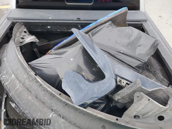 ✅ 2017 Ford F-150 XL • VIN: 1FTEW1EF7HFA25641 • Лот: 41506644. Опубликован ранее на IAAI с пробегом 106 098 миль. Бесплатный доступ к архиву аукционных продаж из США и подробный отчёт об истории автомобиля на DreamBid. Изображение 12.