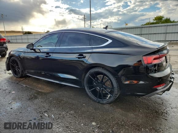 ✅ 2018 Audi S5 Sportback Premium Plus • VIN: WAUB4CF58JA096096 • Lot: 84467595. Wystawiony na Copart z przebiegiem 82 456 mil. Bezpłatny archiwum sprzedaży aukcyjnych z USA i szczegółowy raport historii pojazdu na DreamBid. Zdjęcie 2.