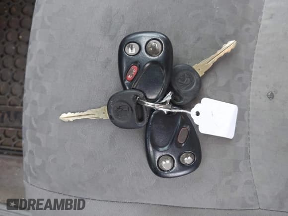 ✅ 2007 Saturn VUE I4 • VIN: 5GZCZ33D37S828737 • Lot: 41747186. Wystawiony na IAAI z przebiegiem 84 502 mil. Bezpłatny archiwum sprzedaży aukcyjnych z USA i szczegółowy raport historii pojazdu na DreamBid. Zdjęcie 11.