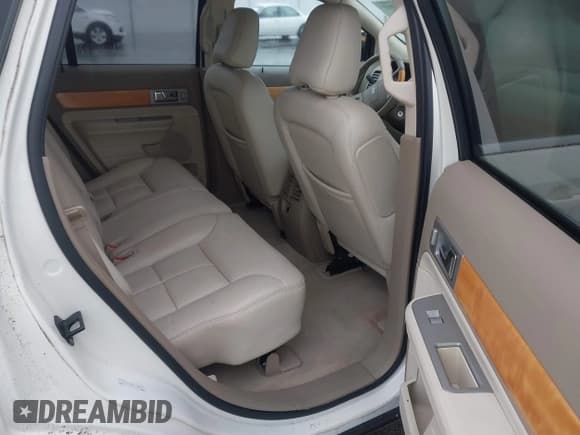 ✅ 2007 Lincoln MKX • VIN: 2LMDU68C87BJ18703 • Lot: 43765369. Listed on IAAI with 241,502 mi. Free auction sales archive from the USA and detailed vehicle history report at DreamBid. Image 8.