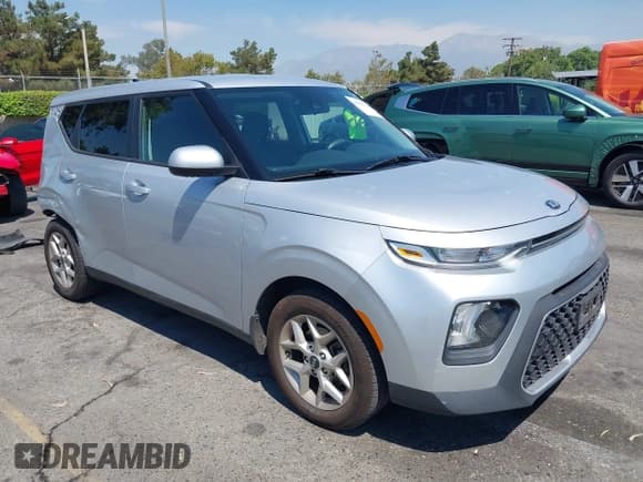 ✅ 2020 Kia Soul S • VIN: KNDJ23AU0L7025297 • Lot: 42927546. Listed on IAAI with 55,923 mi. Free auction sales archive from the USA and detailed vehicle history report at DreamBid. Image 1.