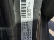 ✅ 2015 Chrysler 200 Limited • VIN: 1C3CCCAB6FN693811 • Lot: 91445565. Wystawiony na Copart z przebiegiem 172 566 mil. Bezpłatny archiwum sprzedaży aukcyjnych z USA i szczegółowy raport historii pojazdu na DreamBid. Zdjęcie 12.