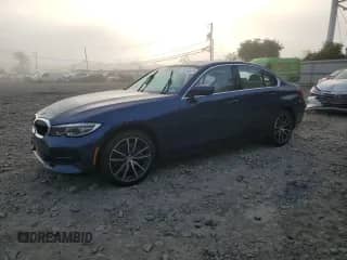 2020 BMW 3 Series 330i xDrive z VIN WBA5R7C02LFH53756, wystawiony jako Copart lot #70216675 z przebiegiem Nie podano mil oraz Szkoda całkowita • Salvage title. Historia ofert i sprzedaży dostępna na DreamBid. Obrazek 1.