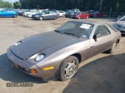 ✅ 1983 Porsche 928 • VIN: WP0JB0924DS860691 • Лот: 42827024. Опубликован ранее на IAAI с пробегом 130 073 миль. Бесплатный доступ к архиву аукционных продаж из США и подробный отчёт об истории автомобиля на DreamBid. Изображение 17.
