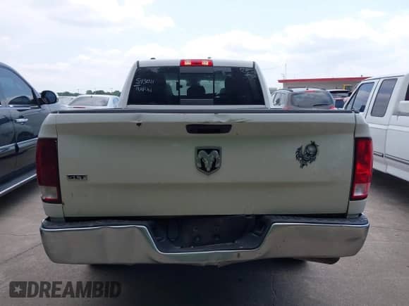 2019 Ram 1500 Big Horn z VIN 1C6RR6TT1KS593811, wystawiony jako IAAI lot #42006658 z przebiegiem 169 121 mil mil oraz . Historia ofert i sprzedaży dostępna na DreamBid. Obrazek 17.