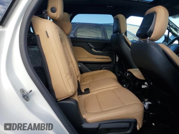 ✅ 2020 Lincoln Corsair Reserve • VIN: 5LMCJ2C96LUL02320 • Lot: 84255915. Wystawiony na Copart z przebiegiem 80 678 mil. Bezpłatny archiwum sprzedaży aukcyjnych z USA i szczegółowy raport historii pojazdu na DreamBid. Zdjęcie 10.