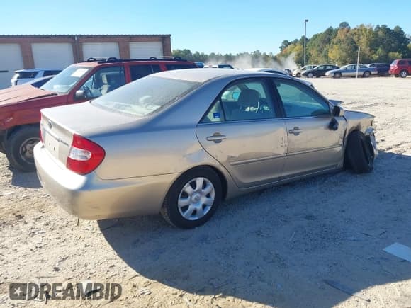 ✅ 2002 Toyota Camry LE • VIN: 4T1BE30K22U630218 • Лот: 43452475. Опубликован ранее на IAAI с пробегом 161 136 миль. Бесплатный доступ к архиву аукционных продаж из США и подробный отчёт об истории автомобиля на DreamBid. Изображение 4.