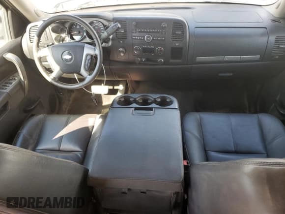 ✅ 2014 Chevrolet Silverado 2500HD LT • VIN: 1GC1KXCG6EF104674 • Лот: 67274325. Опубликован ранее на Copart с пробегом 364 261 миль. Бесплатный доступ к архиву аукционных продаж из США и подробный отчёт об истории автомобиля на DreamBid. Изображение 8.