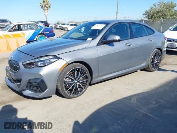 ✅ 2022 BMW 2 Series 228i • VIN: WBA53AK03N7K45712 • Лот: 43074211. Опубликован ранее на IAAI с пробегом 22 973 миль. Бесплатный доступ к архиву аукционных продаж из США и подробный отчёт об истории автомобиля на DreamBid. Изображение 2.