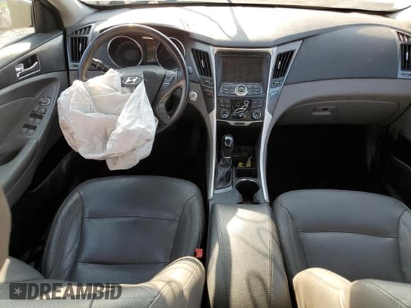 ✅ 2013 Hyundai Sonata Limited • VIN: KMHEC4A46DA092572 • Lot: 71571144. Listed on Copart with Not provided. Free auction sales archive from the USA and detailed vehicle history report at DreamBid. Image 8.