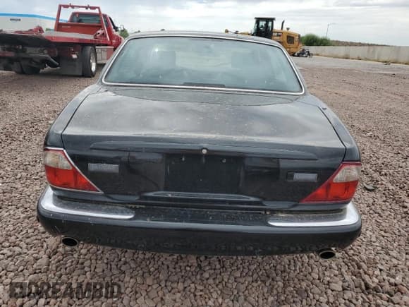 ✅ 2002 Jaguar XJ Sport • VIN: SAJDA12C82LF42173 • Лот: 68505174. Опубликован ранее на Copart с пробегом 142 675 миль. Бесплатный доступ к архиву аукционных продаж из США и подробный отчёт об истории автомобиля на DreamBid. Изображение 6.