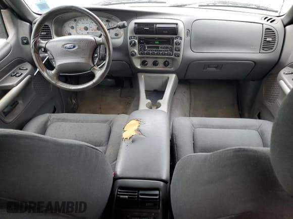 ✅ 2001 Ford Explorer Sport • VIN: 1FMYU70E11UC36805 • Lot: 47201515. Listed on Copart with 119,307 mi. Free auction sales archive from the USA and detailed vehicle history report at DreamBid. Image 8.